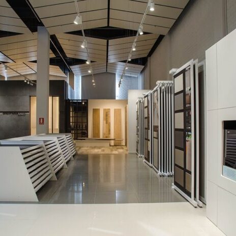 Sistemas de exposición para el sector cerámico