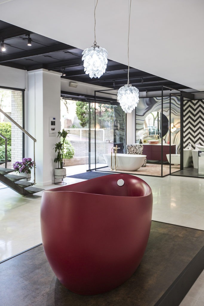 FUSTECMA colabora en la realización del showroom de VILLEROY & BOCH, premiado a mejor showroom del año por la revista INTERIORES