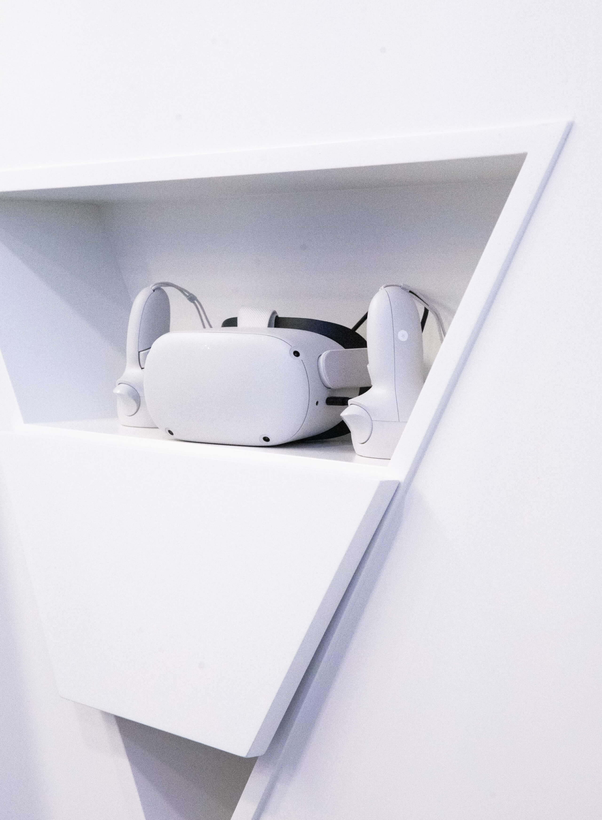 INNOVACIÓN ESPACIAL Y DISEÑO DE EXPERIENCIAS EN EL ÚLTIMO TRABAJO DE FUSTECMA PARA ZSCHIMMER & SCHWARZ INNOVACIÓN ESPACIAL Y DISEÑO DE EXPERIENCIAS EN EL ÚLTIMO TRABAJO DE FUSTECMA PARA ZSCHIMMER & SCHWARZ
