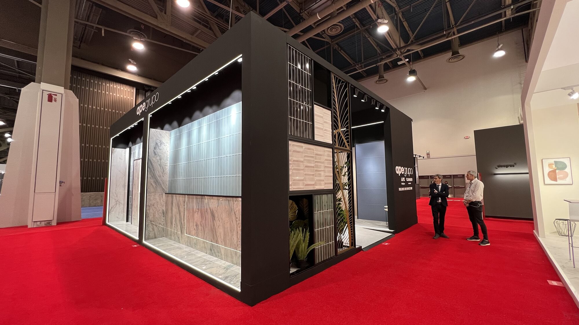 COVERINGS: FUSTECMA VIAJA A LAS VEGAS PARA EL MONTAJE DE 5 STANDS