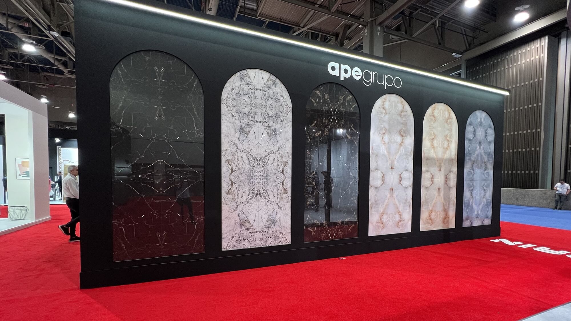 COVERINGS: FUSTECMA VIAJA A LAS VEGAS PARA EL MONTAJE DE 5 STANDS