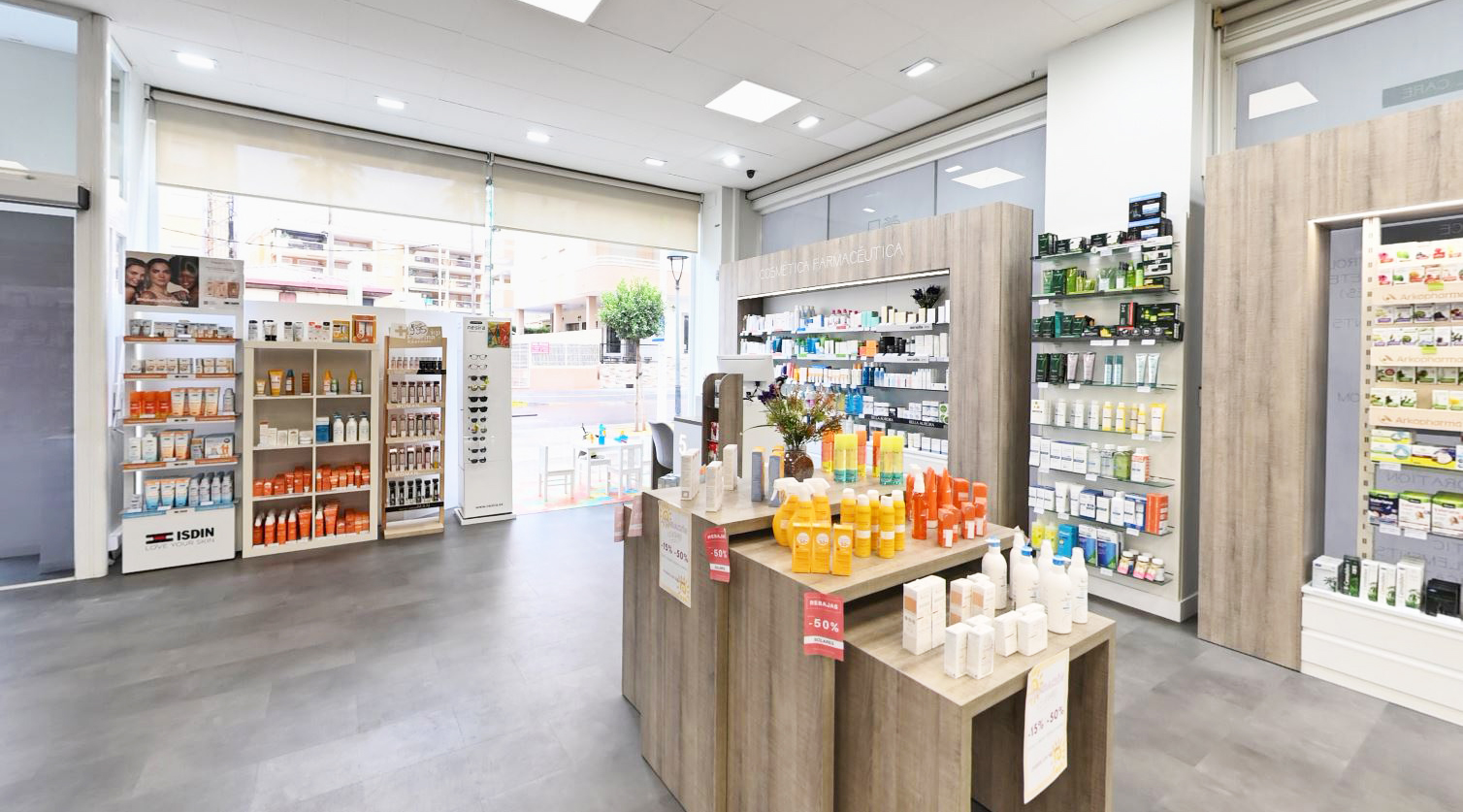 Proyectos de diseño y reforma en Comercio especializado Proyectos de diseño y reforma en Comercio especializado