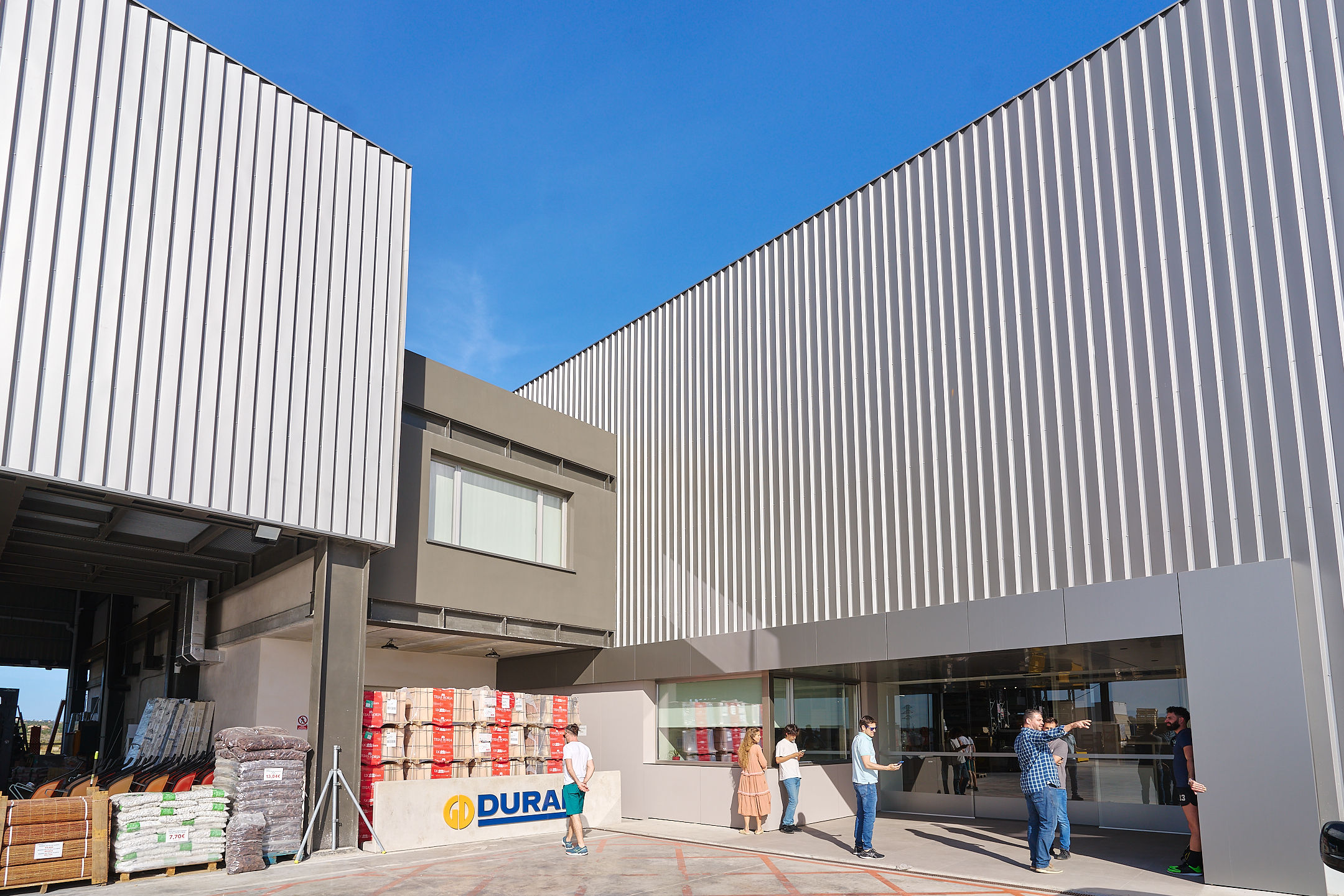 FUSTECMA presente en la inauguración de DURAN con su nuevo centro en Santanyí.