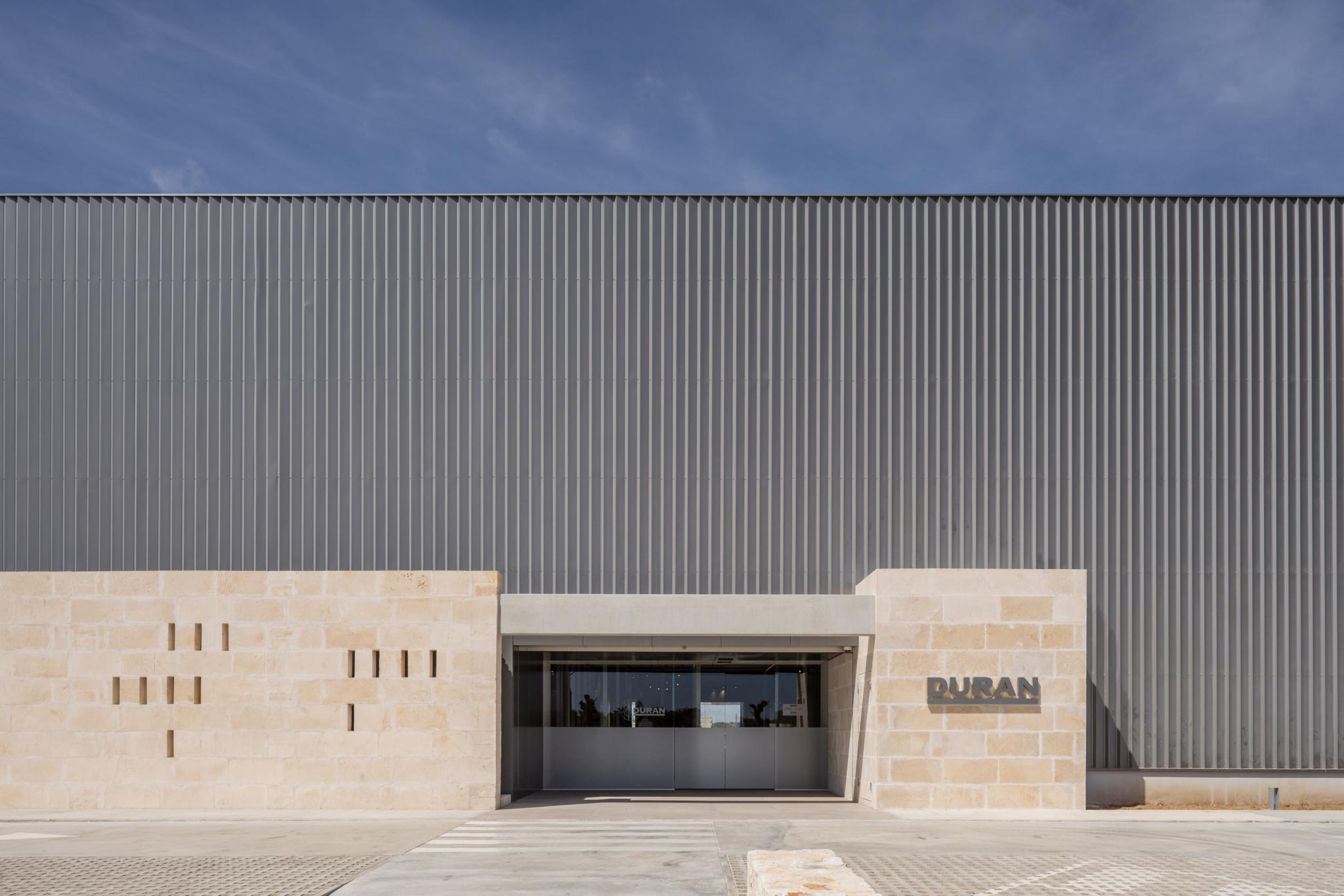 FUSTECMA presente en la inauguración de DURAN con su nuevo centro en Santanyí.